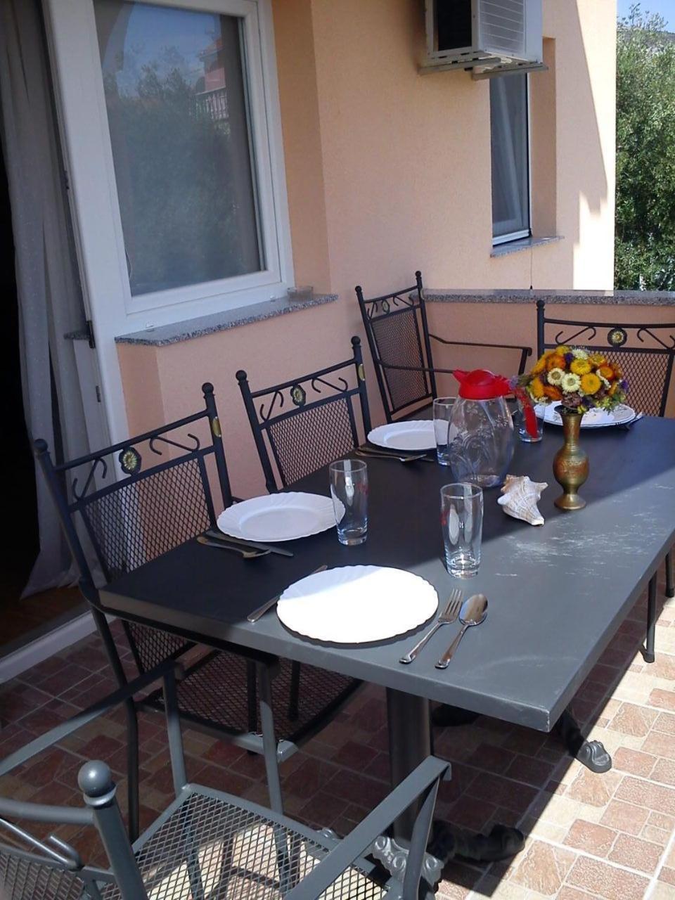 Apartments Antonija - Fitness Vinisce Luaran gambar